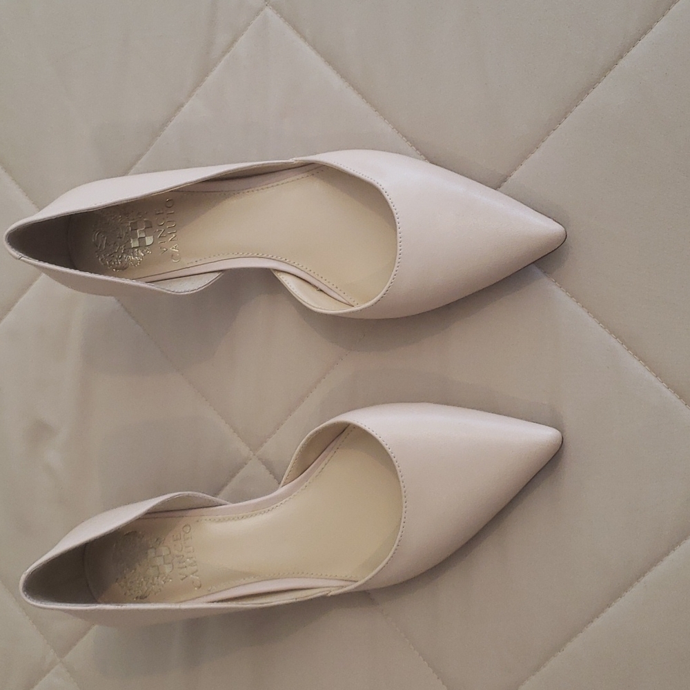 Peach color or soft pink or even cream color size 7 Vince Camuto Shoes